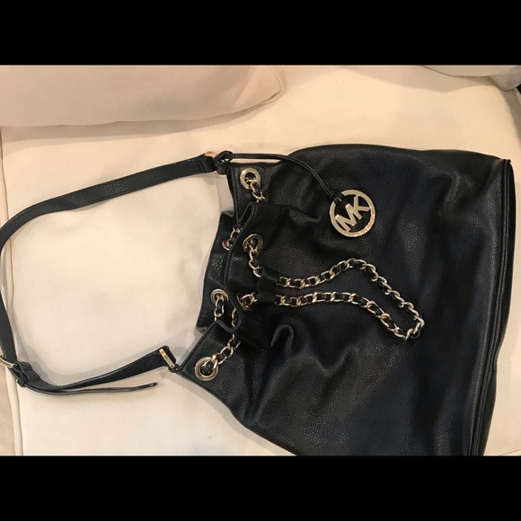 Michael Kors Bucket Bag - Picture 6 of 7